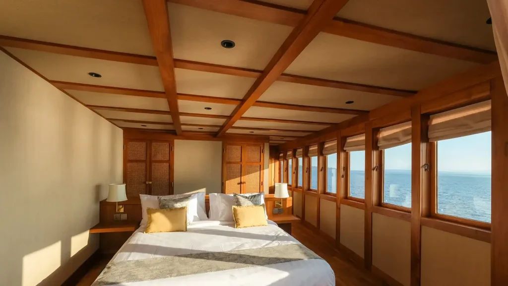 Komodo Yacht Charter Broker vs Direct Owner 2027 Guide