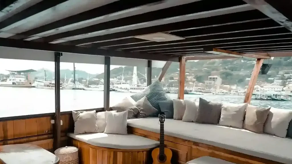 Komodo 3 Day 2 Night Cruise — Private Yacht Package from Labuan Bajo