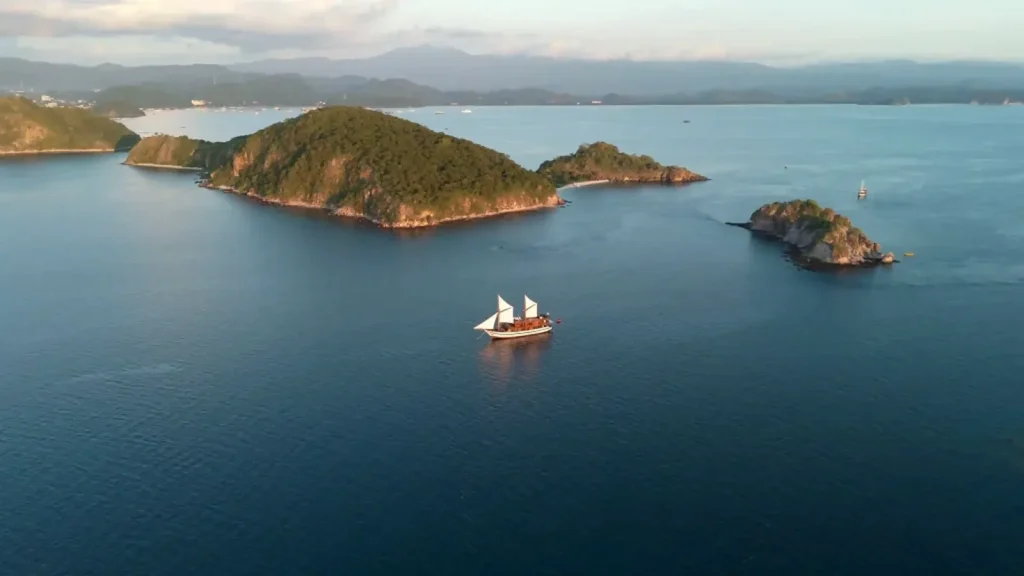 Komodo 4 Day 3 Night Liveaboard | 4D3N Complete Komodo Charter