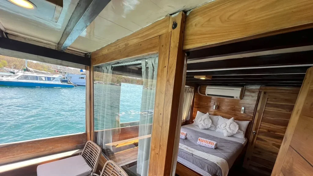 Komodo Private Cruise — Exclusive Island-Hopping Experience