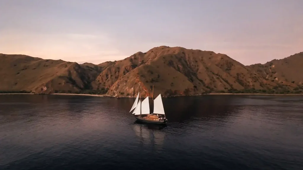 Labuan Bajo Restaurants & Nightlife: Where to Eat Before Your Yacht Charter