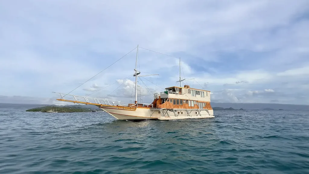 Labuan Bajo Yacht Rental | Premium Fleet From Labuan Bajo Port