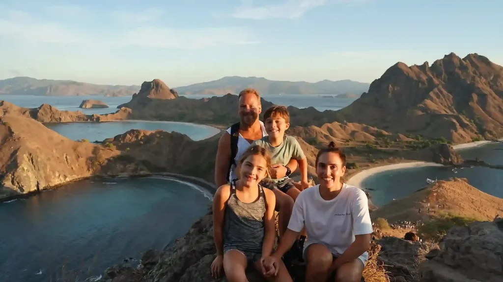 Padar Island Viewpoint: Hiking Guide & Photography Tips