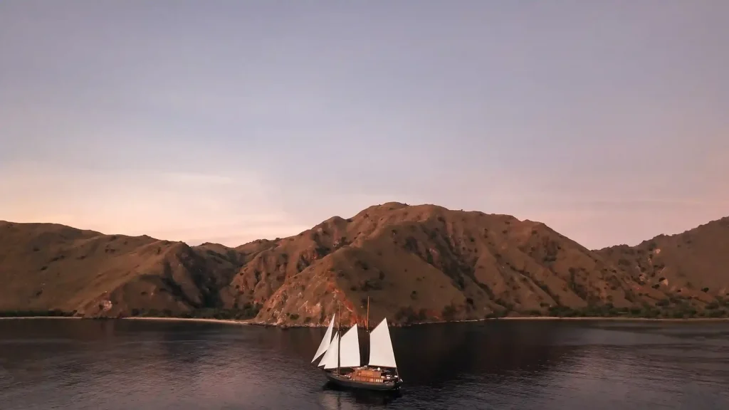Labuan Bajo Yacht Charter Price Per Night | Komodo